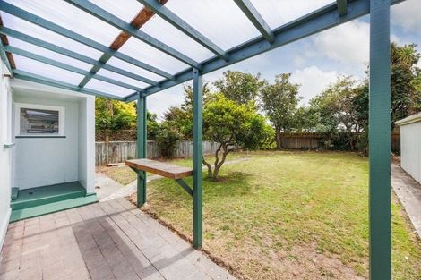 Photo of property in 8 Guy Avenue, Takaro, Palmerston North, 4410