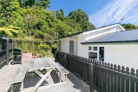Photo of property in 76a Newlands Road, Newlands, Wellington, 6037