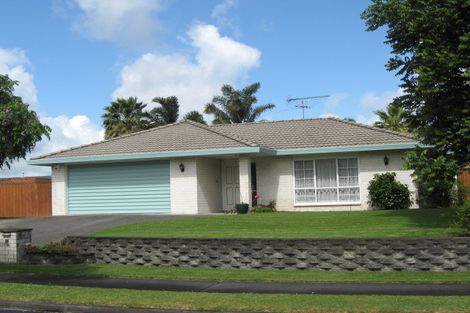 Photo of property in 54 Brylee Drive, Conifer Grove, Takanini, 2112