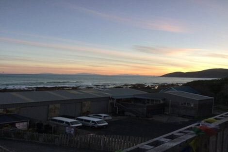 Photo of property in 12/410 The Esplanade, Island Bay, Wellington, 6023