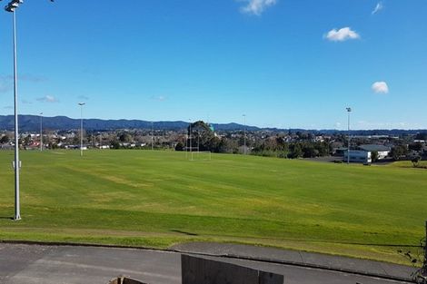 Photo of property in 170 Te Atatu Road, Te Atatu South, Auckland, 0610