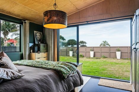 Photo of property in 22 Moana Road, Okitu, Gisborne, 4010