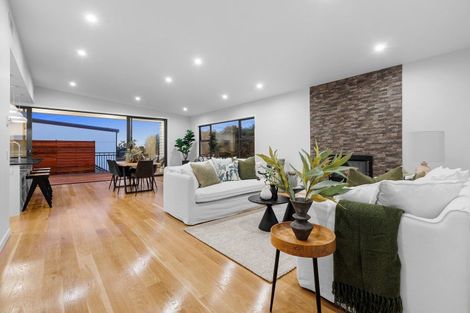 Photo of property in 7b Montrose Place, Highlands Park, New Plymouth, 4312