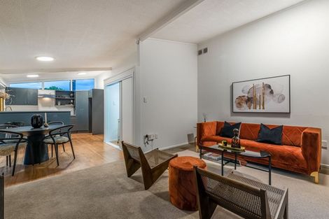 Photo of property in 7 Madison Place, Forrest Hill, Auckland, 0620