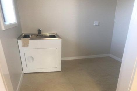 Photo of property in 25 Blease Street, New Lynn, Auckland, 0600