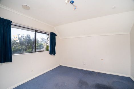 Photo of property in 15 Rothesay Place, Highbury, Palmerston North, 4412
