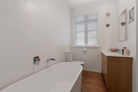 Photo of property in 12a /1 Church Street, Devonport, Auckland, 0624