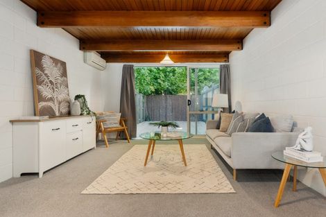 Photo of property in 2/140 Waimairi Road, Ilam, Christchurch, 8041