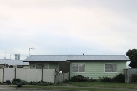 Photo of property in 2/38 Townshend Crescent, Greenmeadows, Napier, 4112