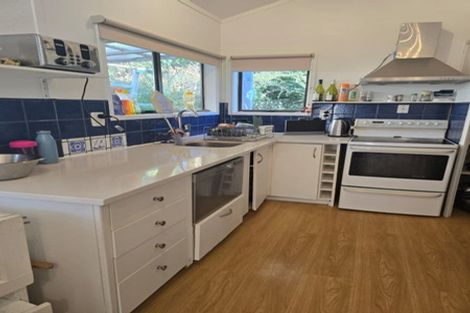 Photo of property in 34 Finn Place, Totara Vale, Auckland, 0629