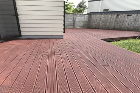 Photo of property in 1/19 Tree View Avenue, Glenfield, Auckland, 0629