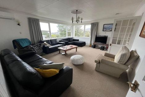 Photo of property in 2 Foyle Street, Island Bay, Wellington, 6023