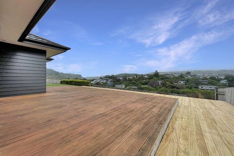 Photo of property in 40 Cresswell Place, Johnsonville, Wellington, 6037