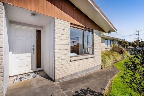 Photo of property in 323 Mangorei Road, Merrilands, New Plymouth, 4312