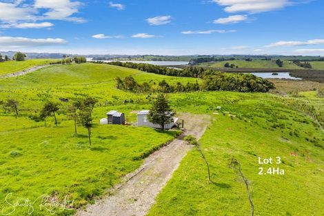 Photo of property in 186 Metcalfe Road, Matakohe, 0593