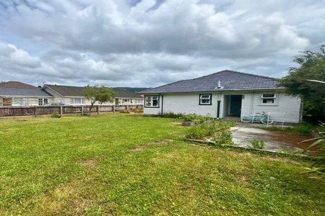 Photo of property in 107 Main Road, Wainuiomata, Lower Hutt, 5014