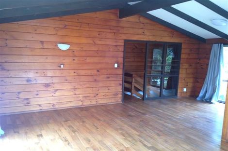 Photo of property in 26 Seaview Road, Glenfield, Auckland, 0629