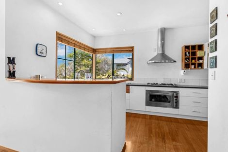 Photo of property in 44 Penguin Drive, Murrays Bay, Auckland, 0630