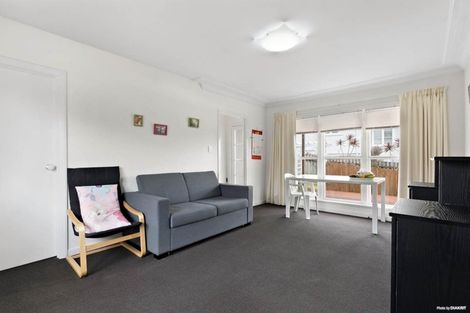 Photo of property in 53 Bruce Road, Glenfield, Auckland, 0629