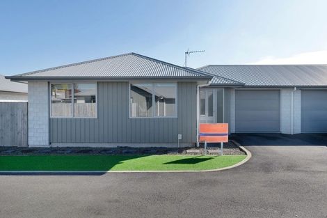 Photo of property in 32u3 Forsyth Street, Saint Andrews, Hamilton, 3200