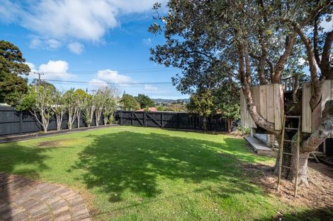 Photo of property in 82 Rosier Road, Glen Eden, Auckland, 0602