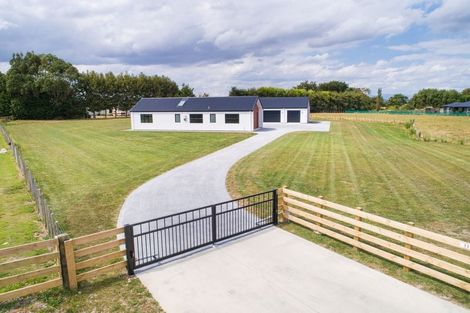 Photo of property in 11 Te Kahu Lane, Halcombe, 4779