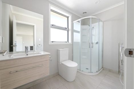 Photo of property in 32u3 Forsyth Street, Saint Andrews, Hamilton, 3200