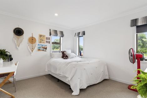 Photo of property in 1 Kereru Place, Pyes Pa, Tauranga, 3112