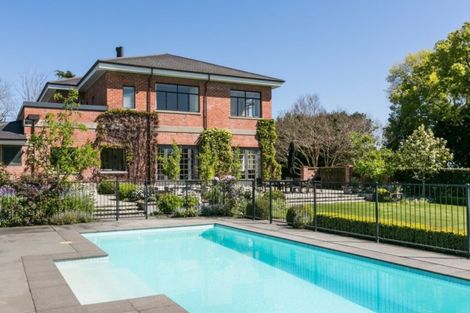 Photo of property in 36 Breadalbane Road, Havelock North, 4130