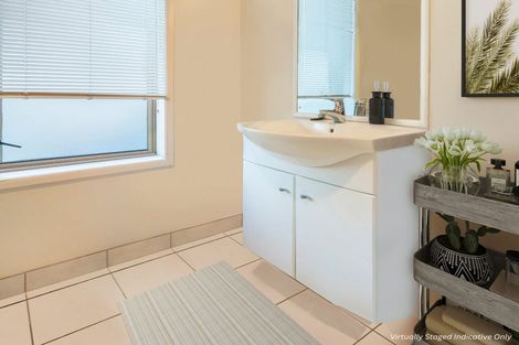 Photo of property in 28 Millennial Way, Orewa, 0931