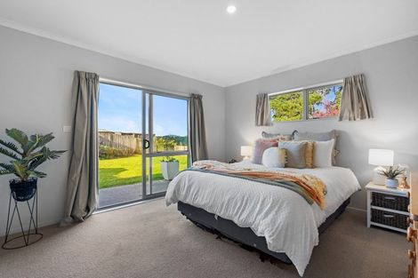 Photo of property in 30 Kereru Place, Pyes Pa, Tauranga, 3112