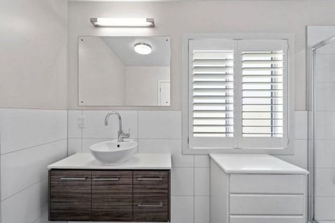 Photo of property in 37 Landmark Terrace, Orewa, 0931