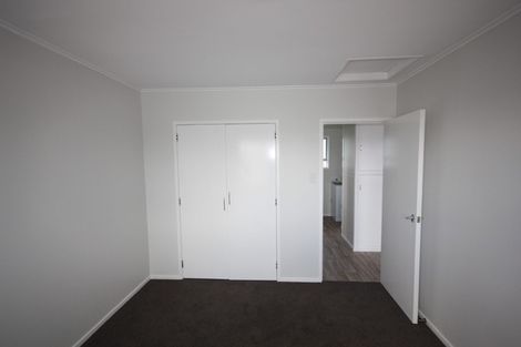 Photo of property in 64a Clayburn Road, Glen Eden, Auckland, 0602