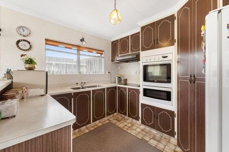 Photo of property in 1/81 Tukapa Street, Westown, New Plymouth, 4310