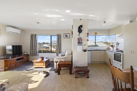 Photo of property in 2b Village Place, Tuakau, 2121