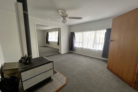 Photo of property in 8 Finch Street, One Tree Point, 0118