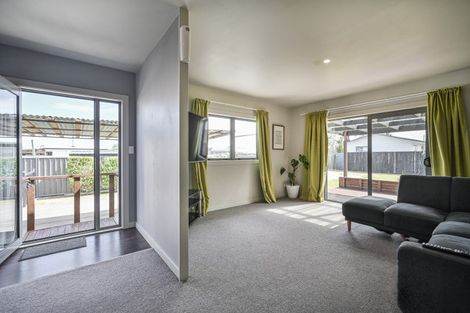 Photo of property in 16 Arklow Place, Flaxmere, Hastings, 4120