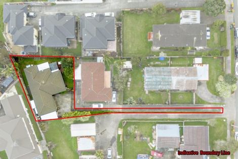 Photo of property in 2/183 Ti Rakau Drive, Pakuranga Heights, Auckland, 2010