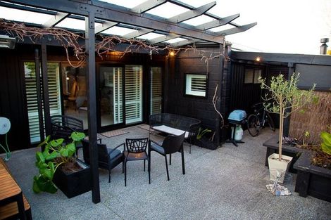 Photo of property in 2/246 Lake Road, Hauraki, Auckland, 0622