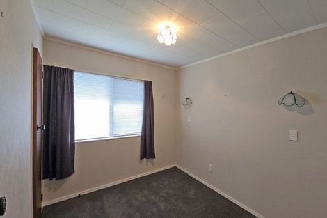 Photo of property in 56 Avondale Road, Taradale, Napier, 4112