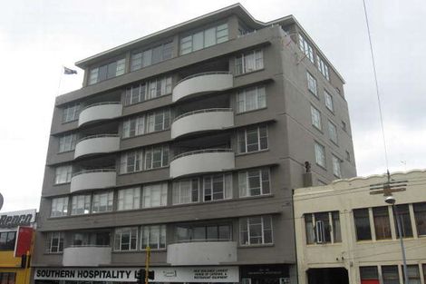 Photo of property in Grandstand Apartments, 80u6 Kent Terrace, Mount Victoria, Wellington, 6011