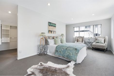 Photo of property in 30a Seaview Road, Glenfield, Auckland, 0629