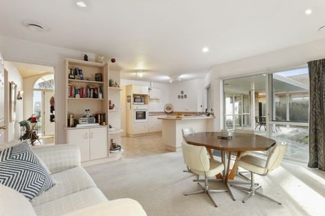 Photo of property in 26 Judd Place, Orewa, 0931