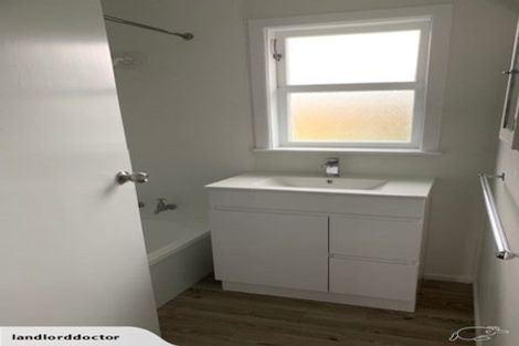 Photo of property in 7 Christmas Road, Manurewa, Auckland, 2102