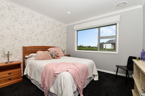 Photo of property in 33 Mike Smith Drive, Cambridge, 3434