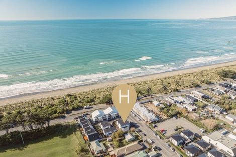 Photo of property in 6b Rawhiti Avenue, New Brighton, Christchurch, 8083