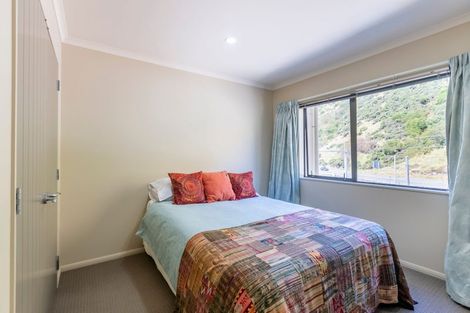 Photo of property in Te Kakariki Apartments, 5/5 Wellington Road, Paekakariki, 5034
