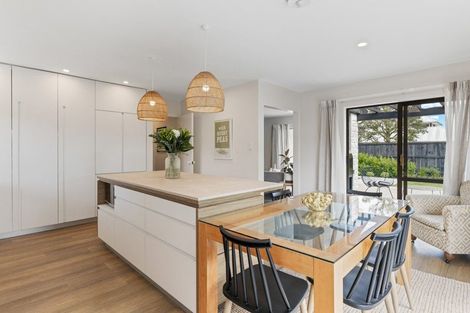 Photo of property in 69 Regency Crescent, Redwood, Christchurch, 8051