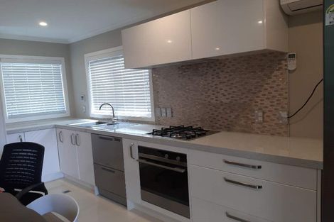 Photo of property in 113u3 Moorefield Road, Johnsonville, Wellington, 6037