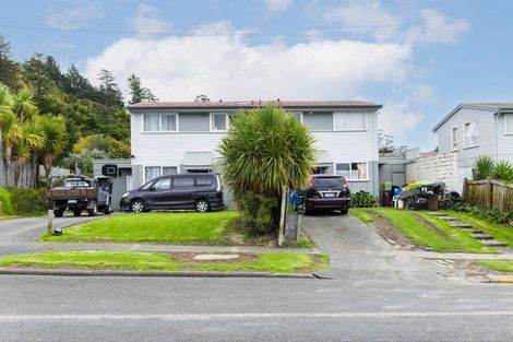 Photo of property in 11 Cambridge Terrace, Kaiti, Gisborne, 4010